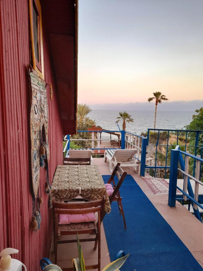 Antonios Motel Side Exterior foto
